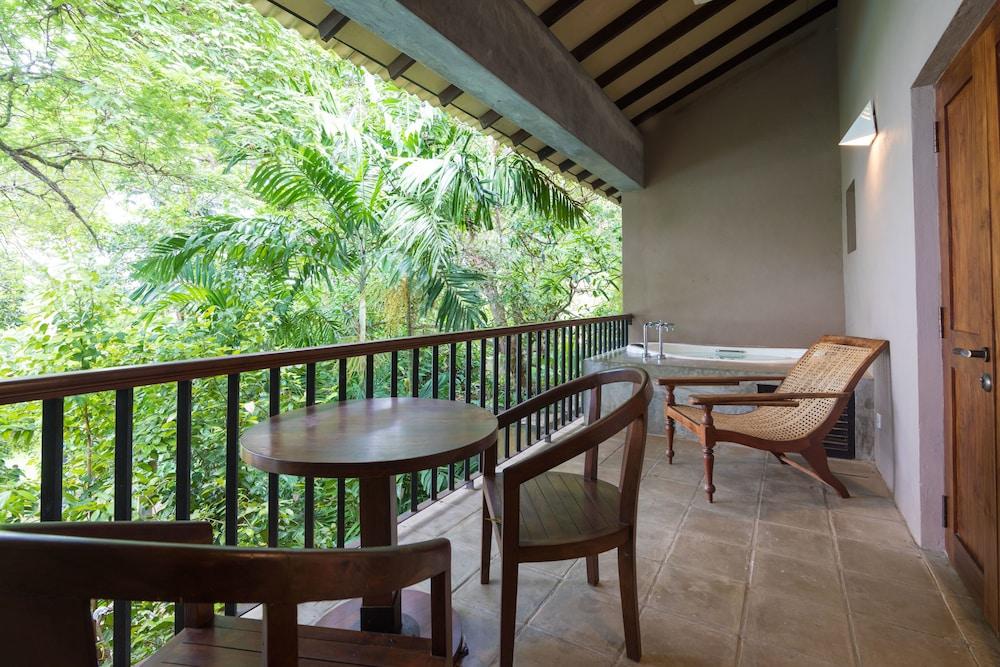 Roman Lake Ayurveda Boutique Resort - Level 1 Certified أهونغالا المظهر الخارجي الصورة