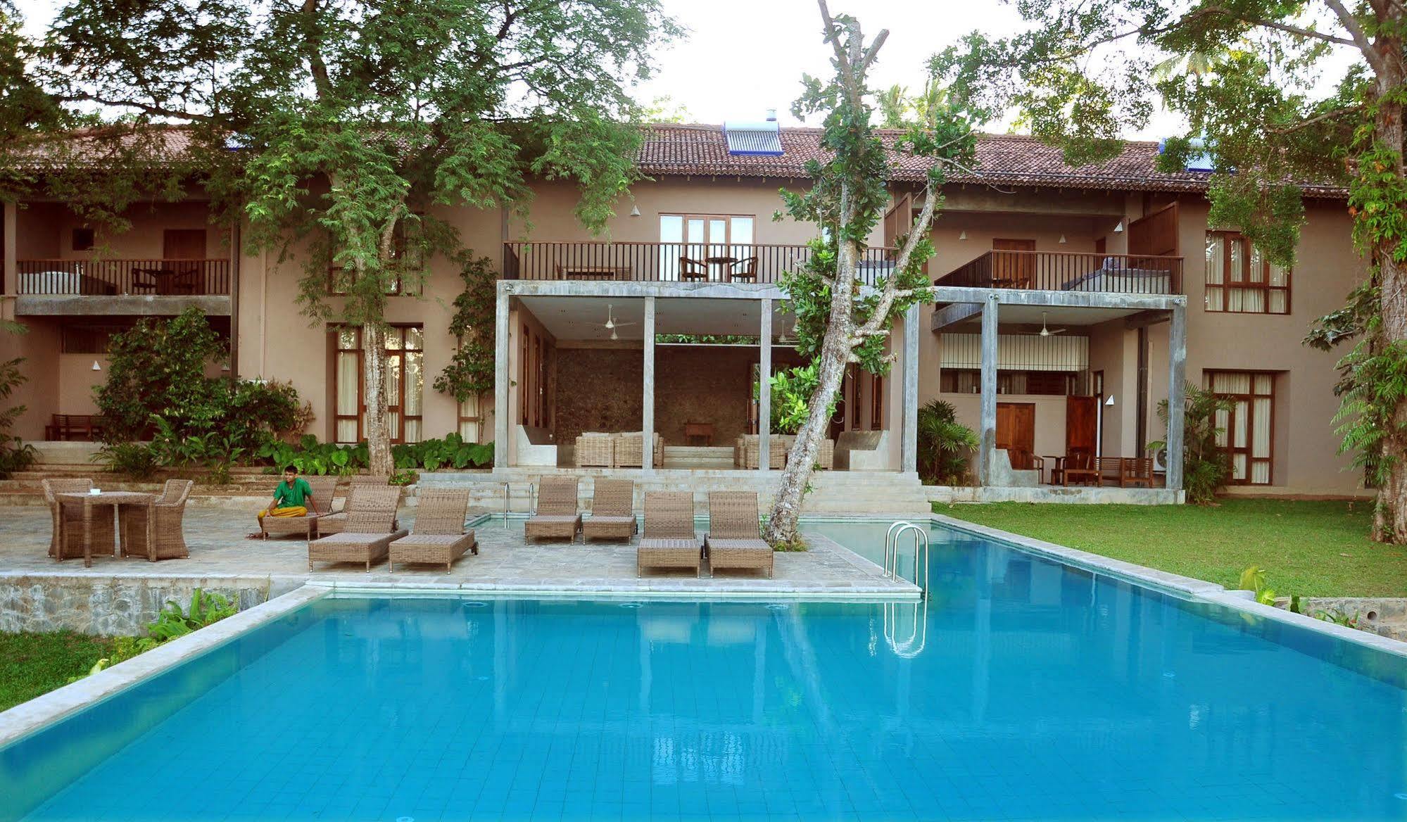 Roman Lake Ayurveda Boutique Resort - Level 1 Certified أهونغالا المظهر الخارجي الصورة
